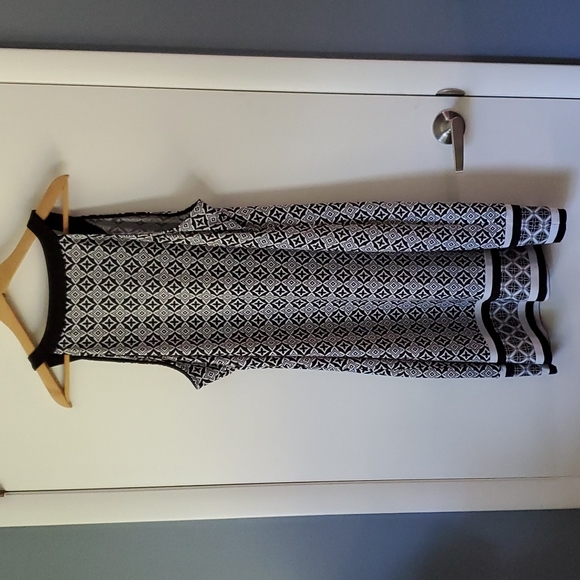 Magnolia Grace, black and white dress. Size XXL - Picture 2 of 2